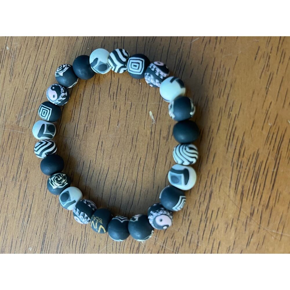 Whimsygoth Bracelet Lot of 4 Black Beaded Skull Yin Yang Boho Goth Festival - Picture 4 of 6